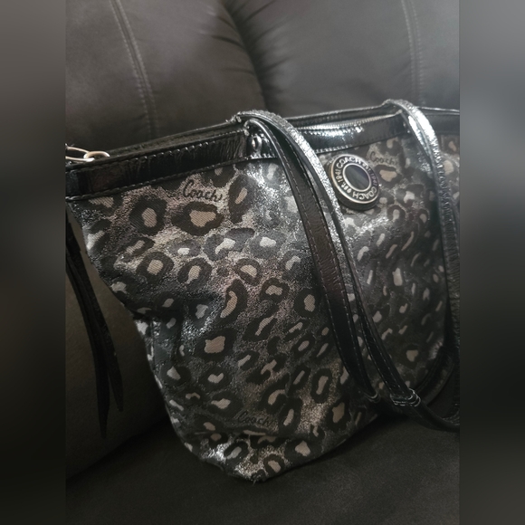 VINTAGE COACH audrey ocelot Metallic sparkly Bling Cheetah Print Shoulder Purse - Picture 3 of 16